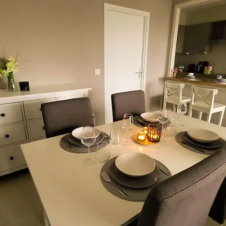 Gezellig In Brugge, Nabij Damme. Appartement *